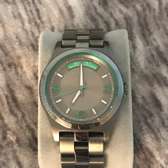 {Marc by Marc Jacobs} Watch - Picture 2 of 3